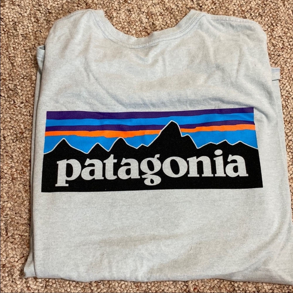 Blue patagonia and white gym shorts